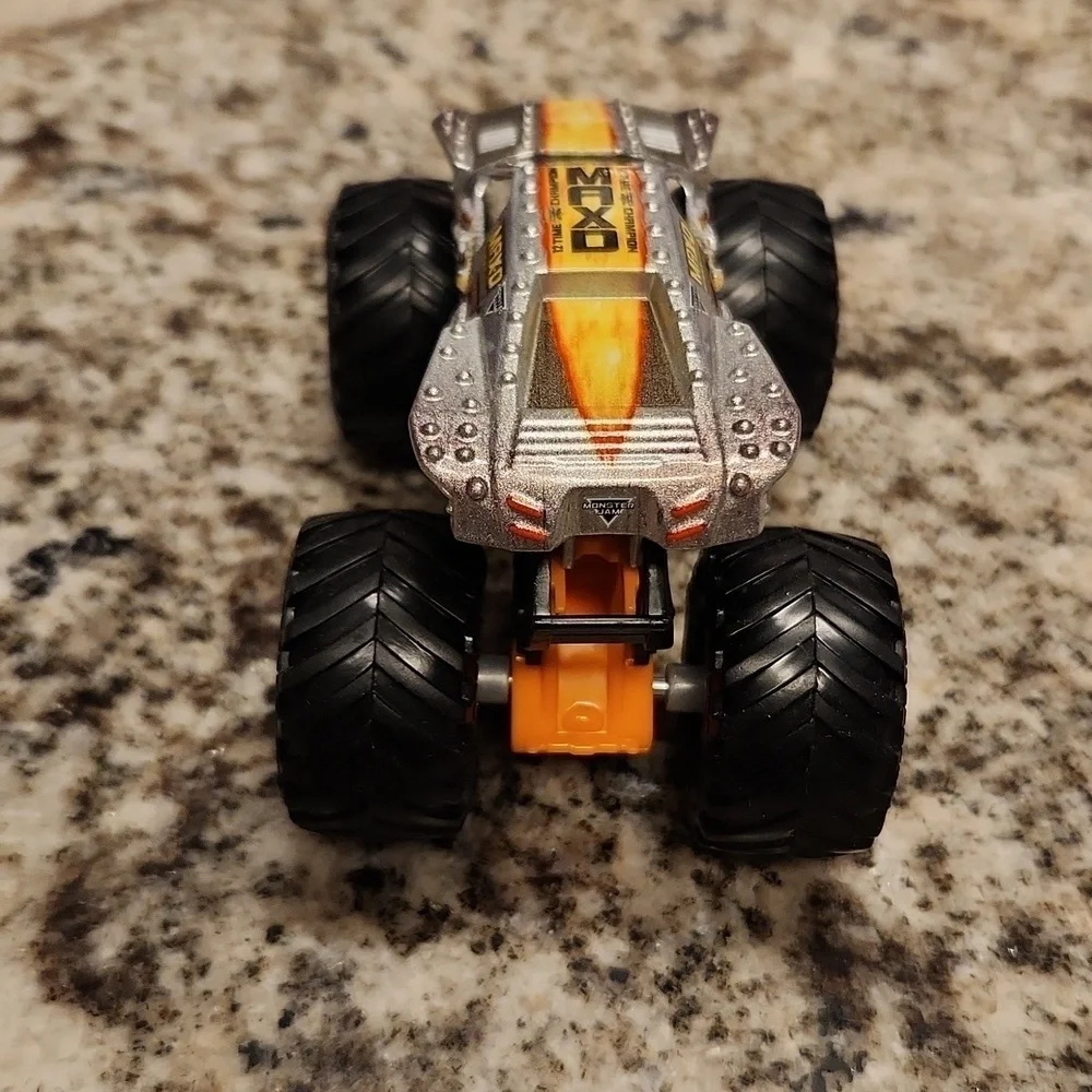 Spin Master Mad Max silver Die Cast Monster Truck 1:64 scale